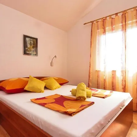 Apartment Malenica *